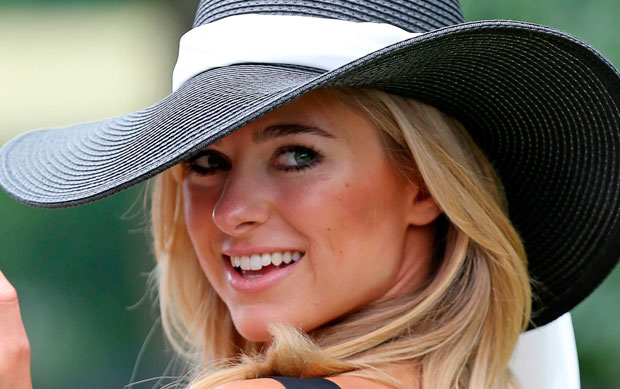white-smiles-fashion-ad138267811-mandatory-credit